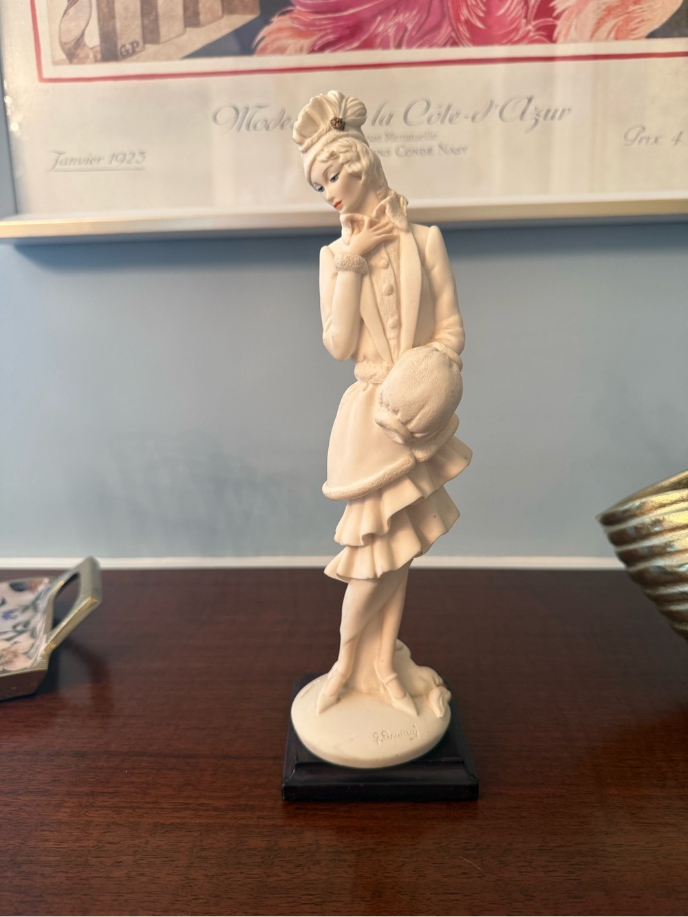 Lady with Muff Statue 11"